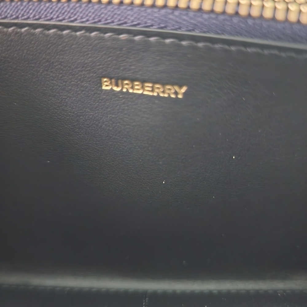BURBERRY Check Large Zip Around Wallet NWT in Navy Dark Blue - Picture 4 of 6